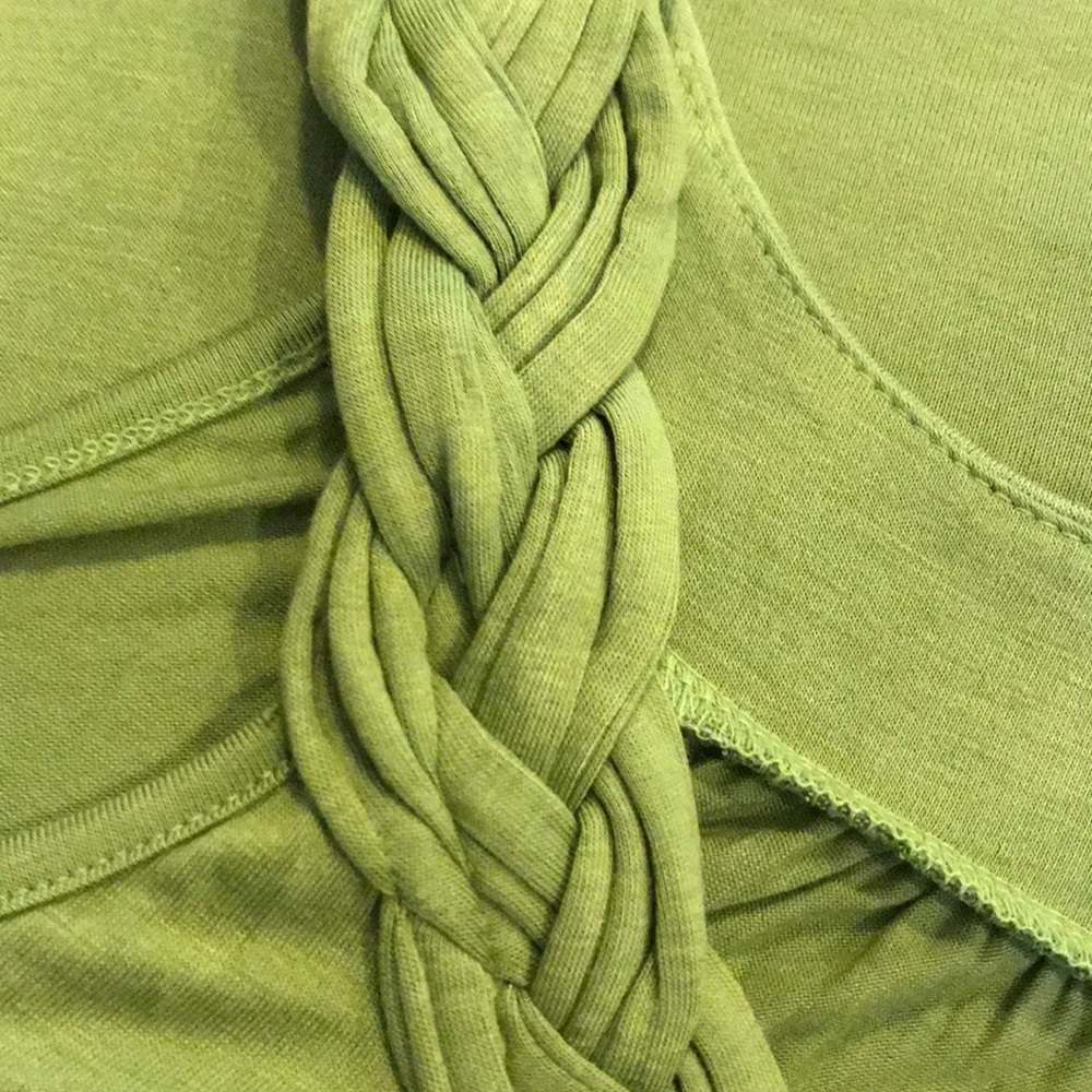 6/$20 NEW Directions asymmetrical tank - Picture 4 of 4
